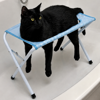 Foldable Pet Grooming & Bathing Stand — Non-Slip Mesh with Paw Cut-Outs